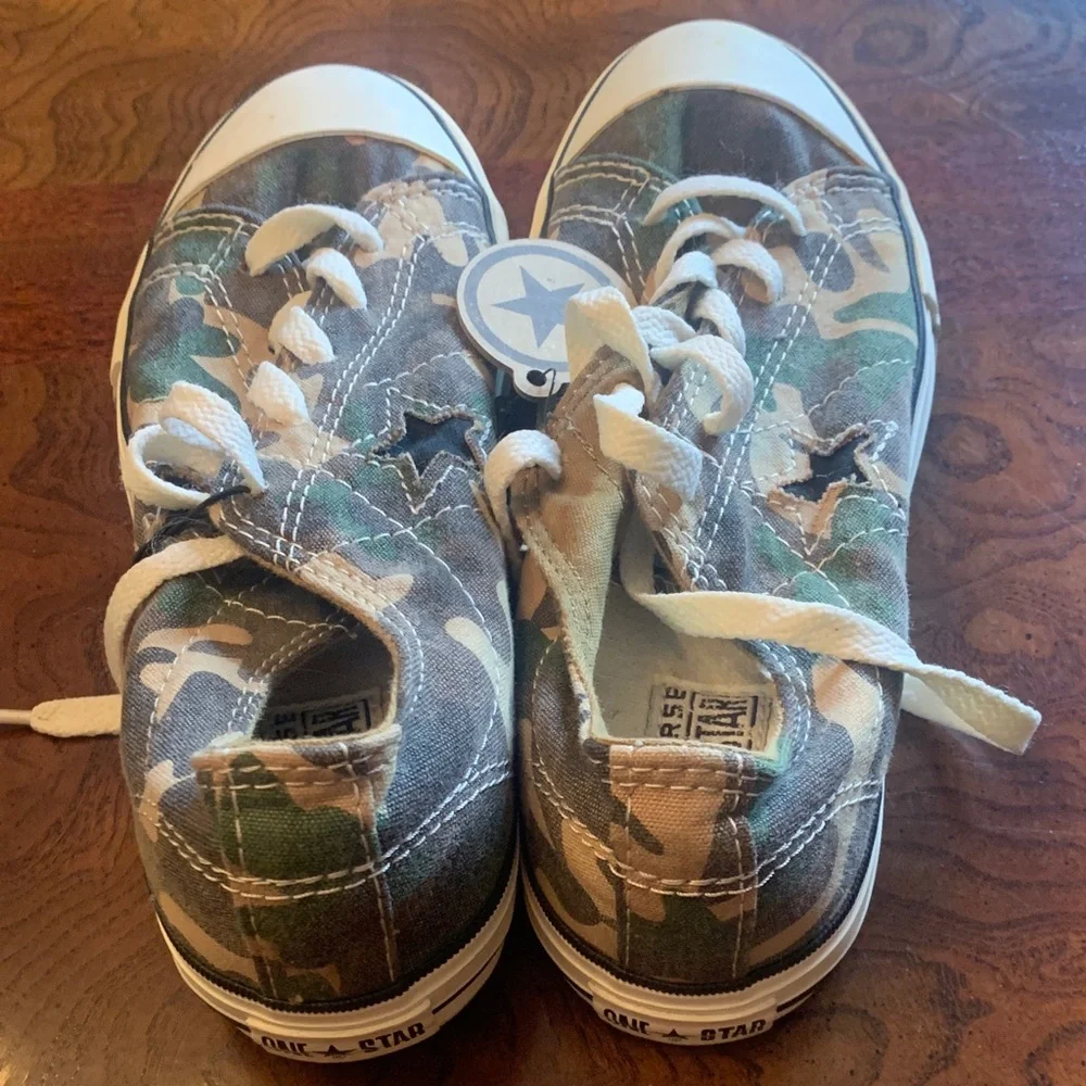 Converse Women’s 5 Kids 3.5 Camouflage Low Top Sneakers - Green/Brown/White
